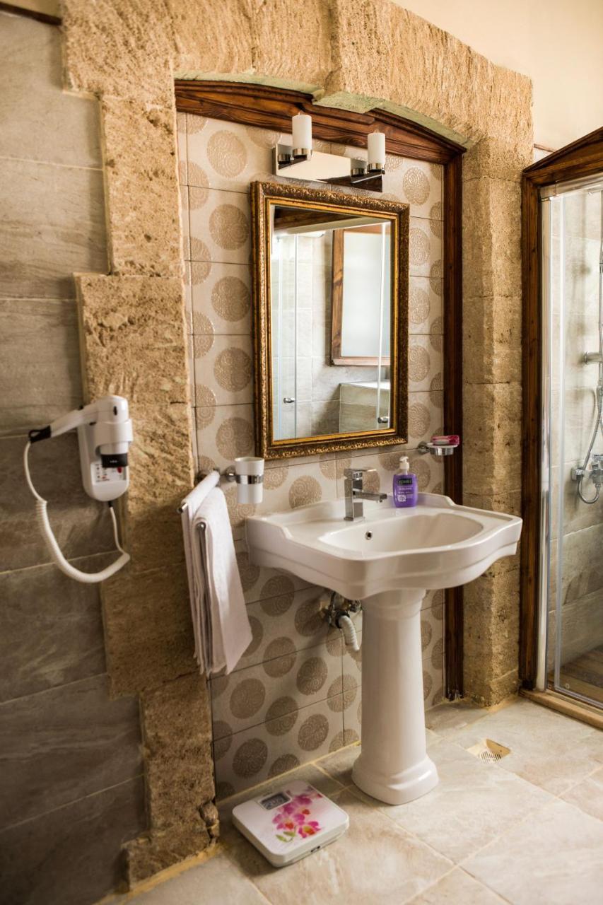 Kyrenia Palace Boutique Hotel Exterior photo